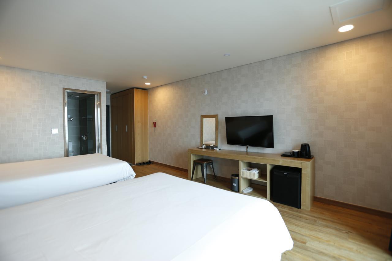 Hotel52 Szogüpho Kültér fotó